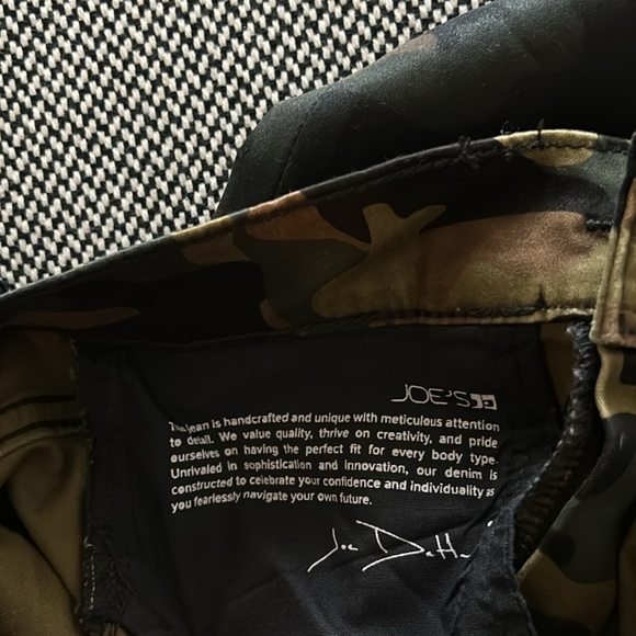 NWT JOE’S high rise ankle camo jeans - Picture 7 of 7